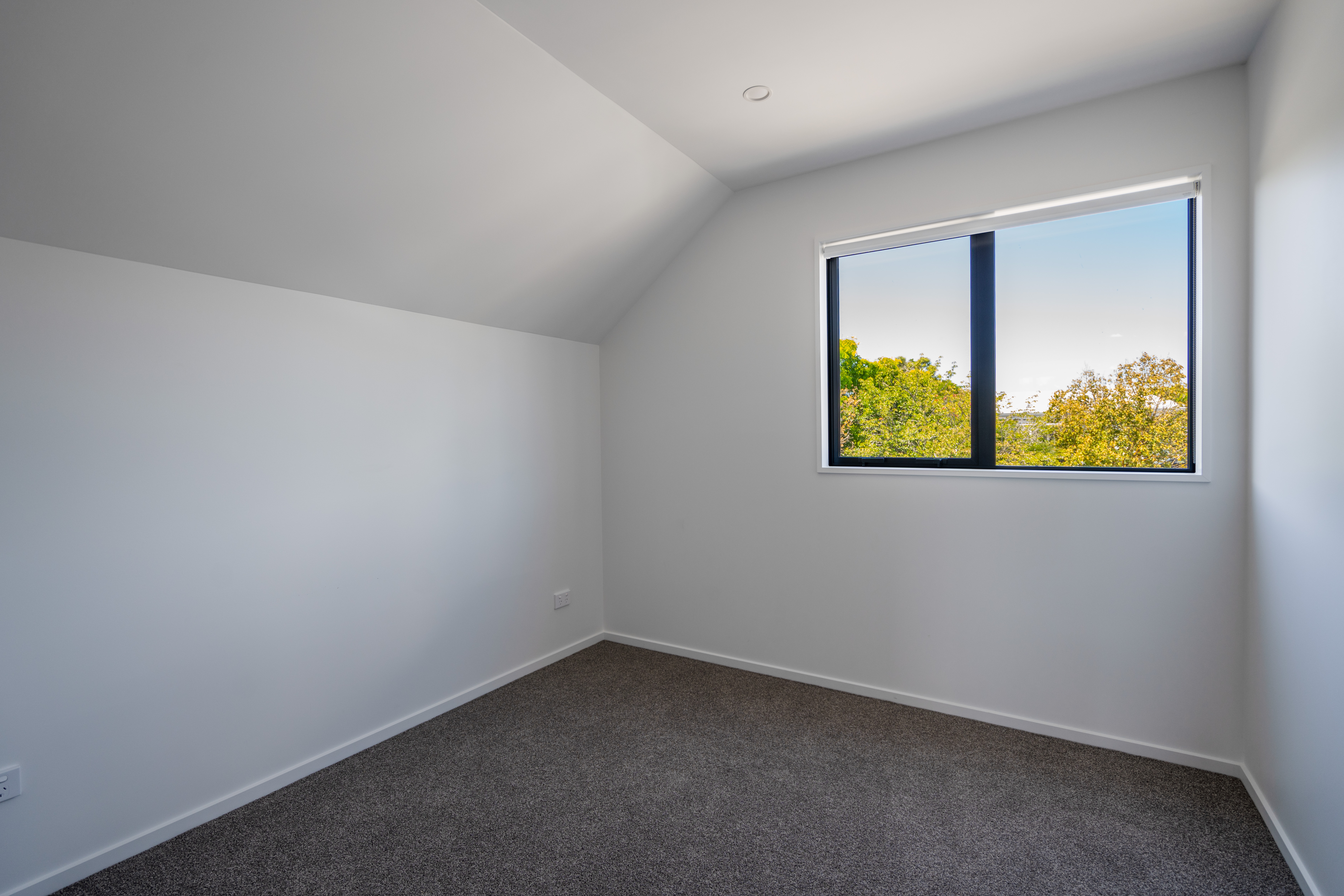 Bedroom 2 (20)