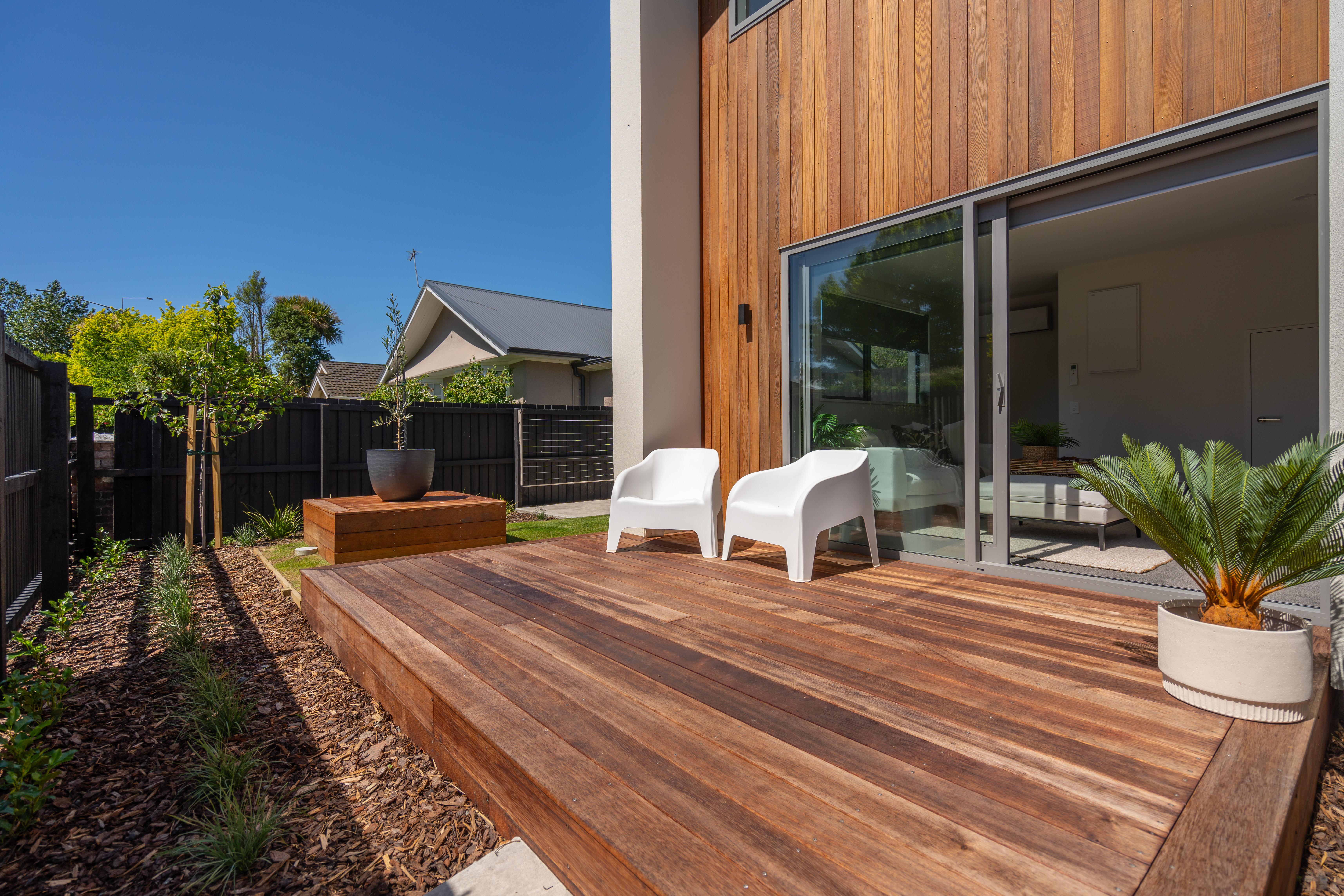 Deck (7)