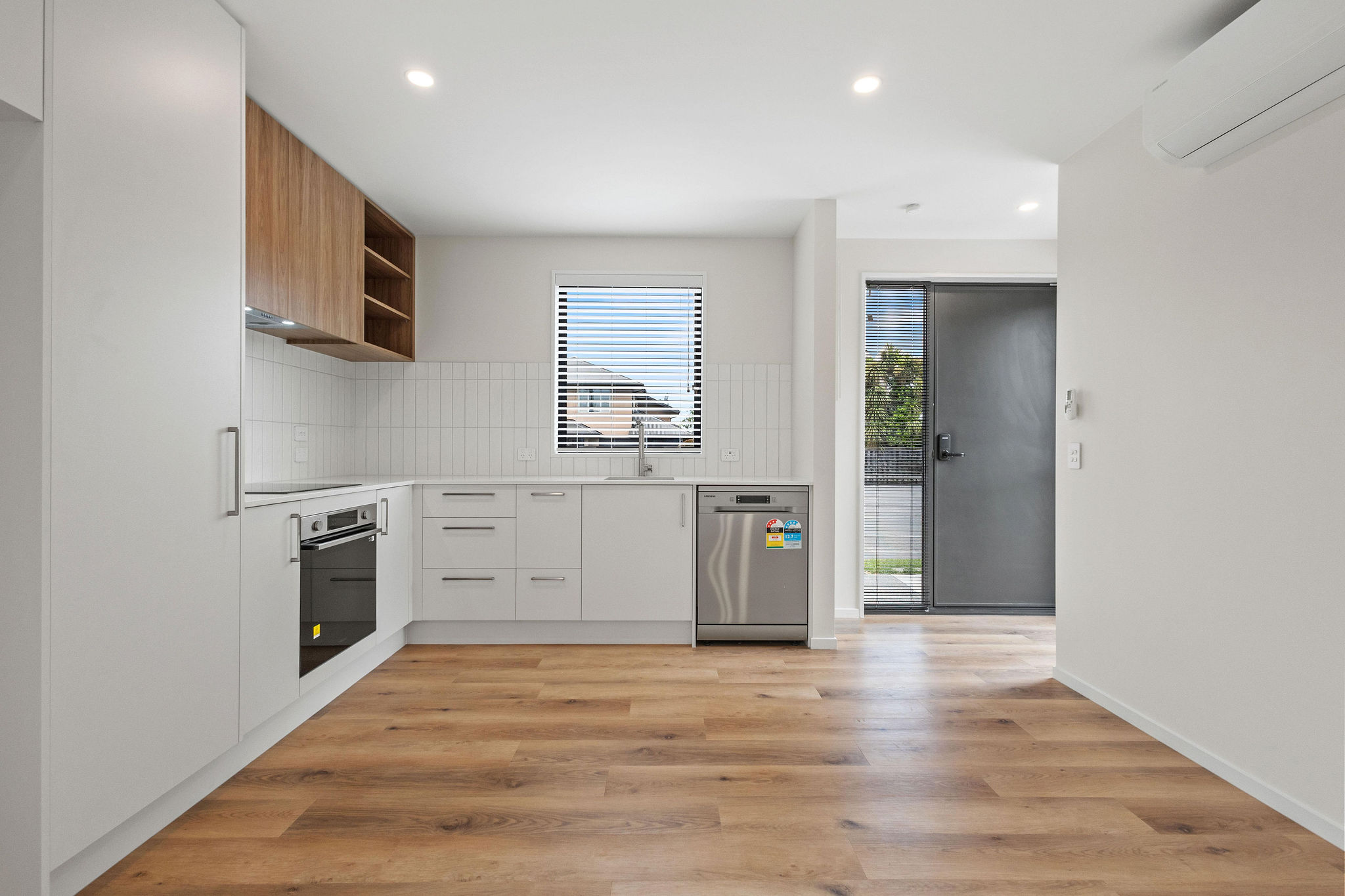 355Barringtonstreet 017